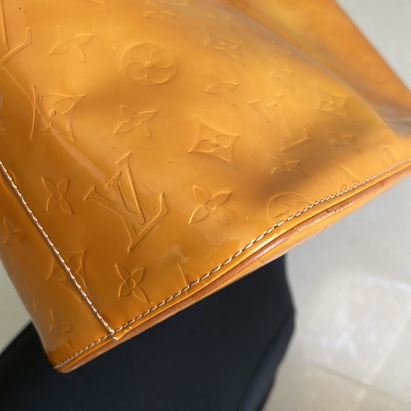 Louis Vuitton Vernis Houston Sholder Bag - Picture 15 of 17